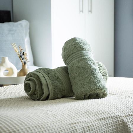 Central Studio Apartments In Stratford Upon Avon Shottery Room photo